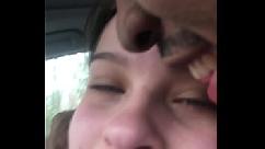 Melhor amiga lésbica se molha durante um treino e se curva