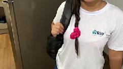 Aluna do rio mamando o professor particular na casa dele aluna dando aula de como chupar pau