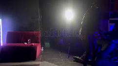 Foda-se os aluguéis vencidos hora de pegar minha vagabunda eu juro encontrei o vigarista local e sabia que ele poderia resistir eu explodi a mente dele ali mesmo no bar