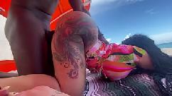 Have you ever saw seen this fucking 2 sluts at public beach