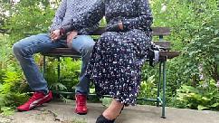 Cum para o marido corno milf quente do lado de fora